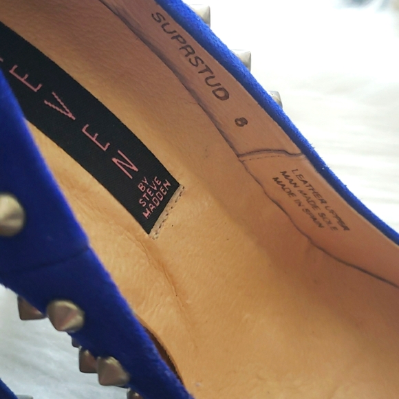 NWOT Steven Cobalt Suede Studded Pumps - Picture 6 of 6